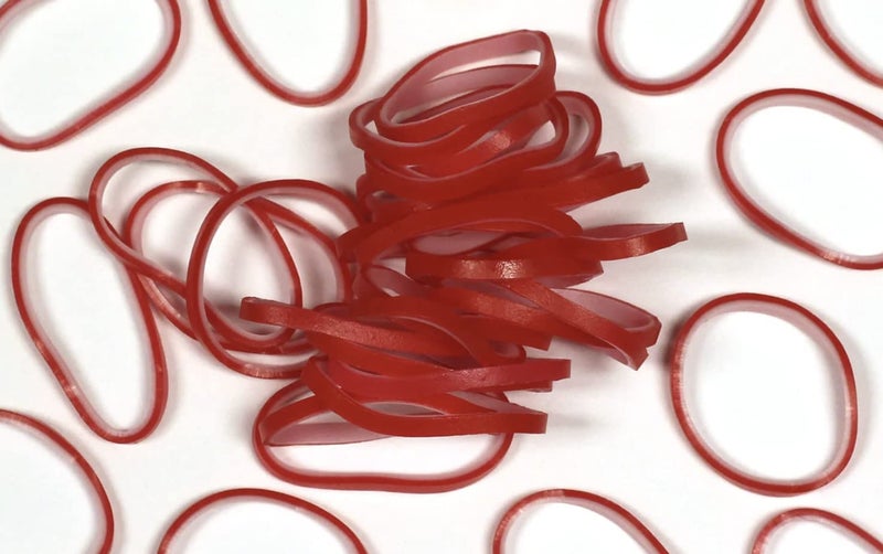 Rainbow LoomÂ® Dual Layer Collection: Freedom Red Rubber Bands with 24 C-Clips (600 Count) - Image 2